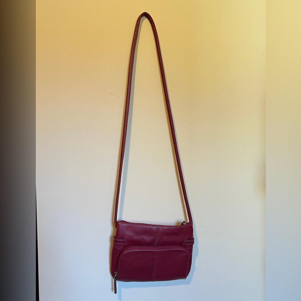 Tignanello Red Leather Crossbody Bag - Picture 4 of 8